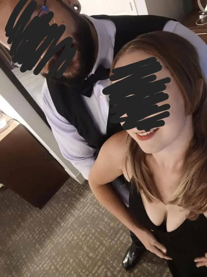 Attractive 30s couple looking for another atteactive couple under 45 or a bi-female. **Please read more below before reaching out** & absolutely NO soft swaps or parallel play that in not in our interest sorry ‍♀️ posted by Shortlilblond89
