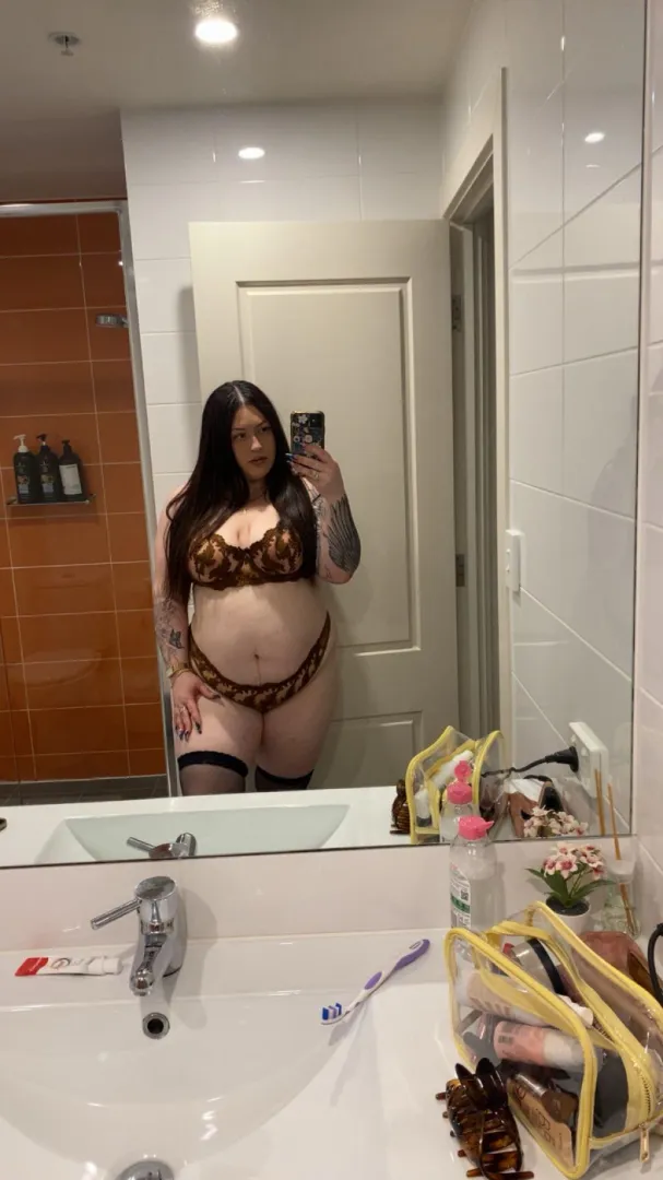 Aussie MILF | Telegram @TheTiffanyDoll posted by The_TiffanyDollx