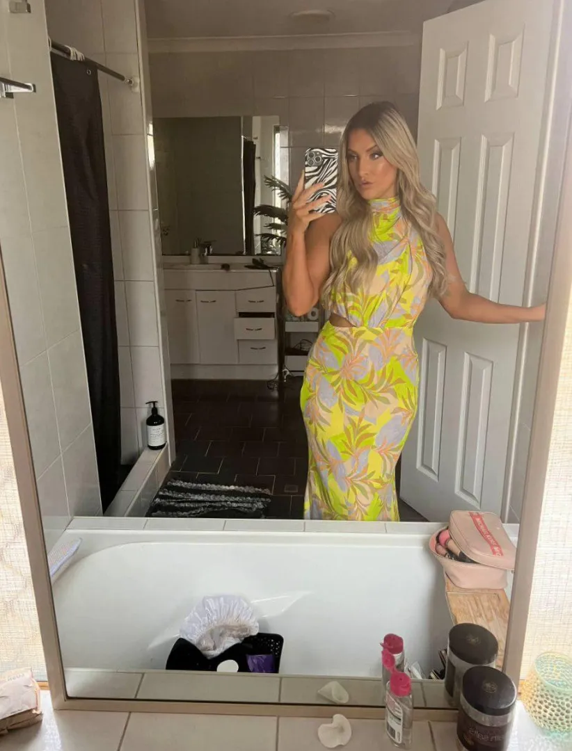 Aussie slut craving public fuck, yay or nay? posted by Danihell15