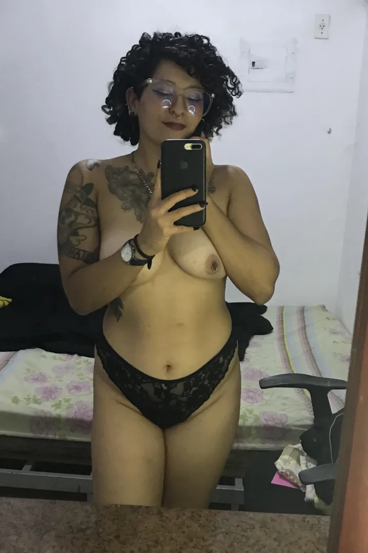 Available for (Sext)(Custom)(DickRate)(Kinks)(GFE)(Roleplays) posted by SchwarzerMoon
