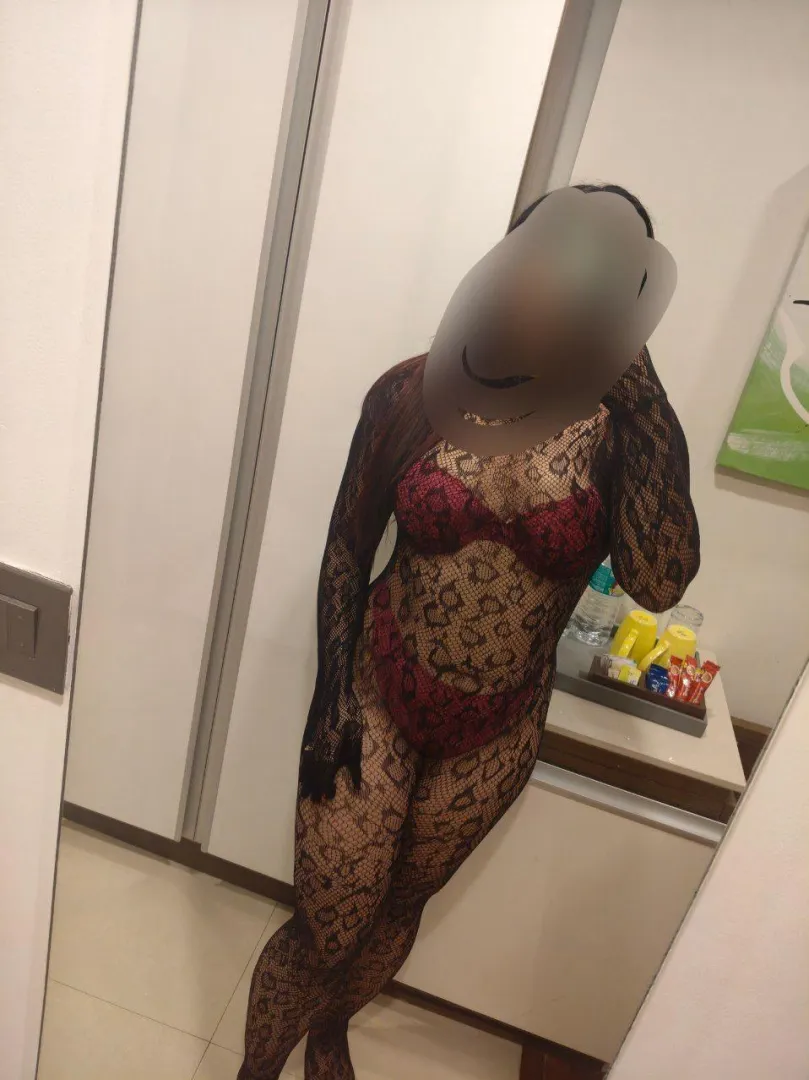 Available today to make memories | [F]26 in Hyderabad posted by Sage_Jett