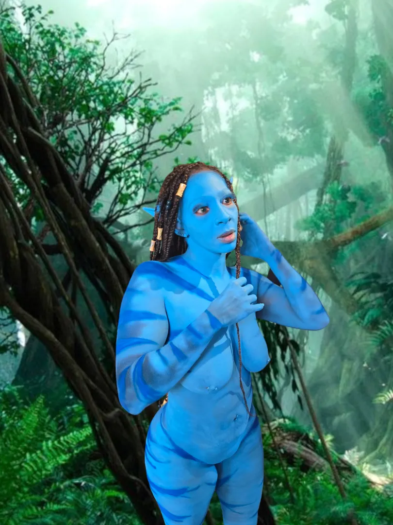 Avatar I painted, modeled by Apple_kandi posted by DarkHorseBodyart