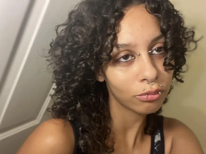 Aw, you’d really beg a 19yr old to slap you in the face!? It’s laughable. by OngoingBitch