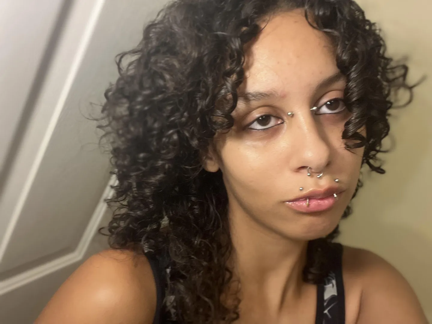 Aw, you’d really beg a 19yr old to slap you in the face!? It’s laughable. posted by OngoingBitch