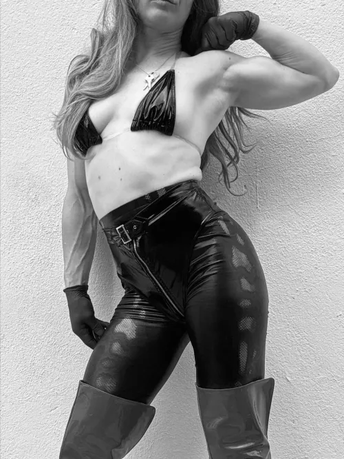 Awesome shape  by powerfulzoyaxxx