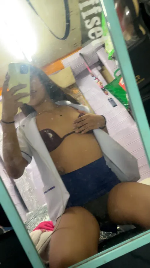 Baby is horny now daddyy by Savannah_44