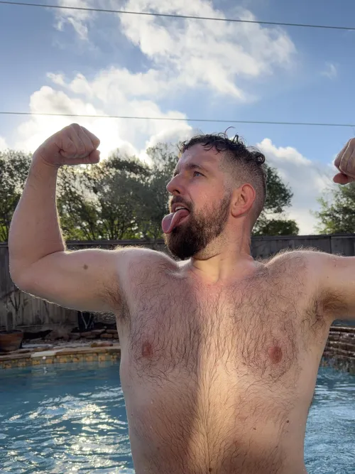 Back from the gym & straight to a cold plunge by Houston_Sex69