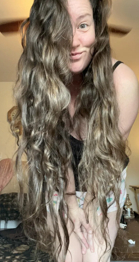 Back with my out of control mane  posted by TiaTigress