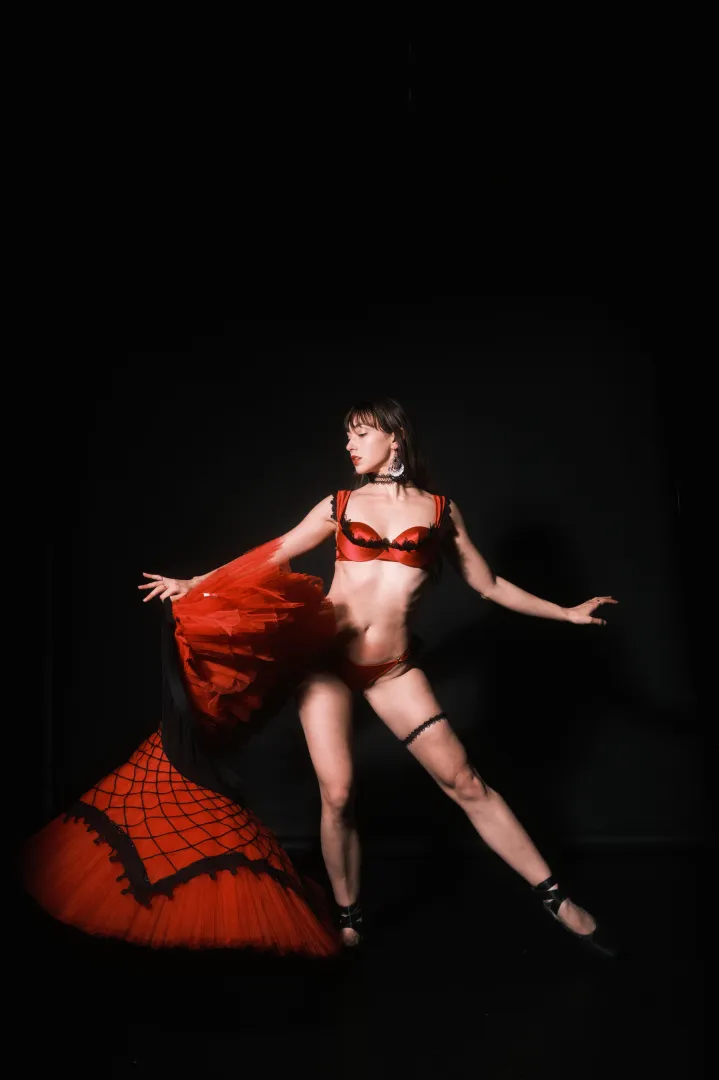 Ballet burlesque is what I do ☺️ posted by bellaballerina_