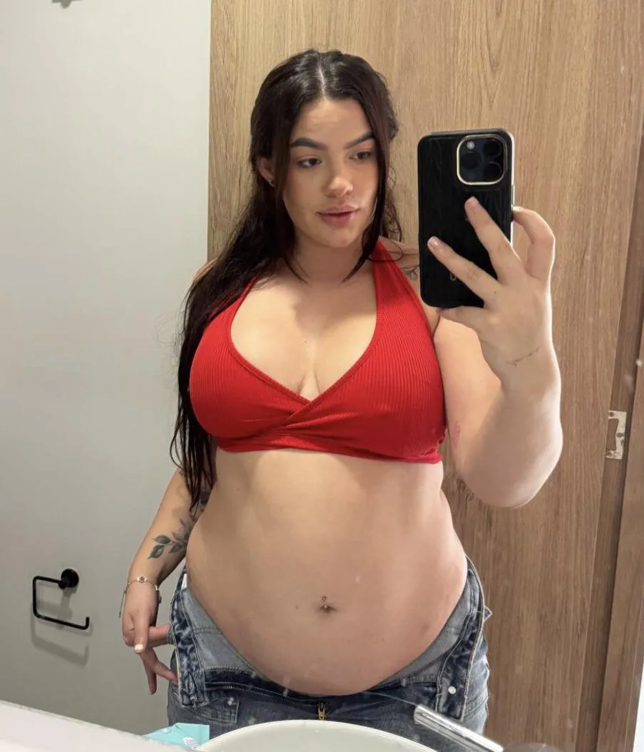 Ballooning everywheree posted by MoonliitRos