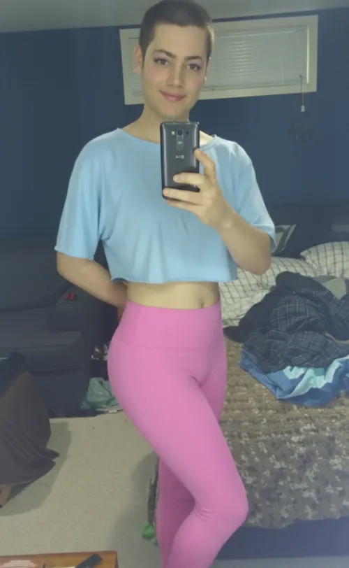 Bambi loves being a dumb bimbo slut for cock by 21yroldSub