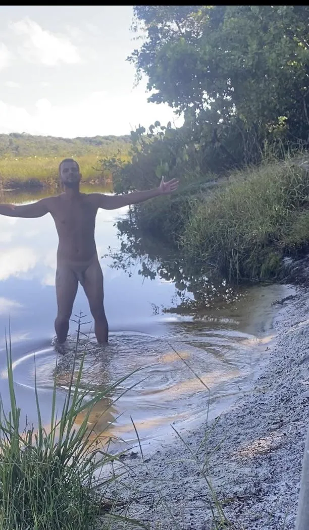 Banho de rio posted by AdditionAvailable450