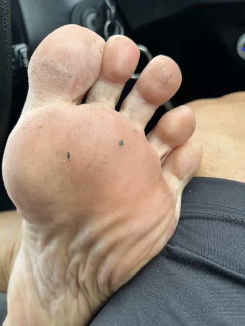 Barefoot gym workout by Richiedamook