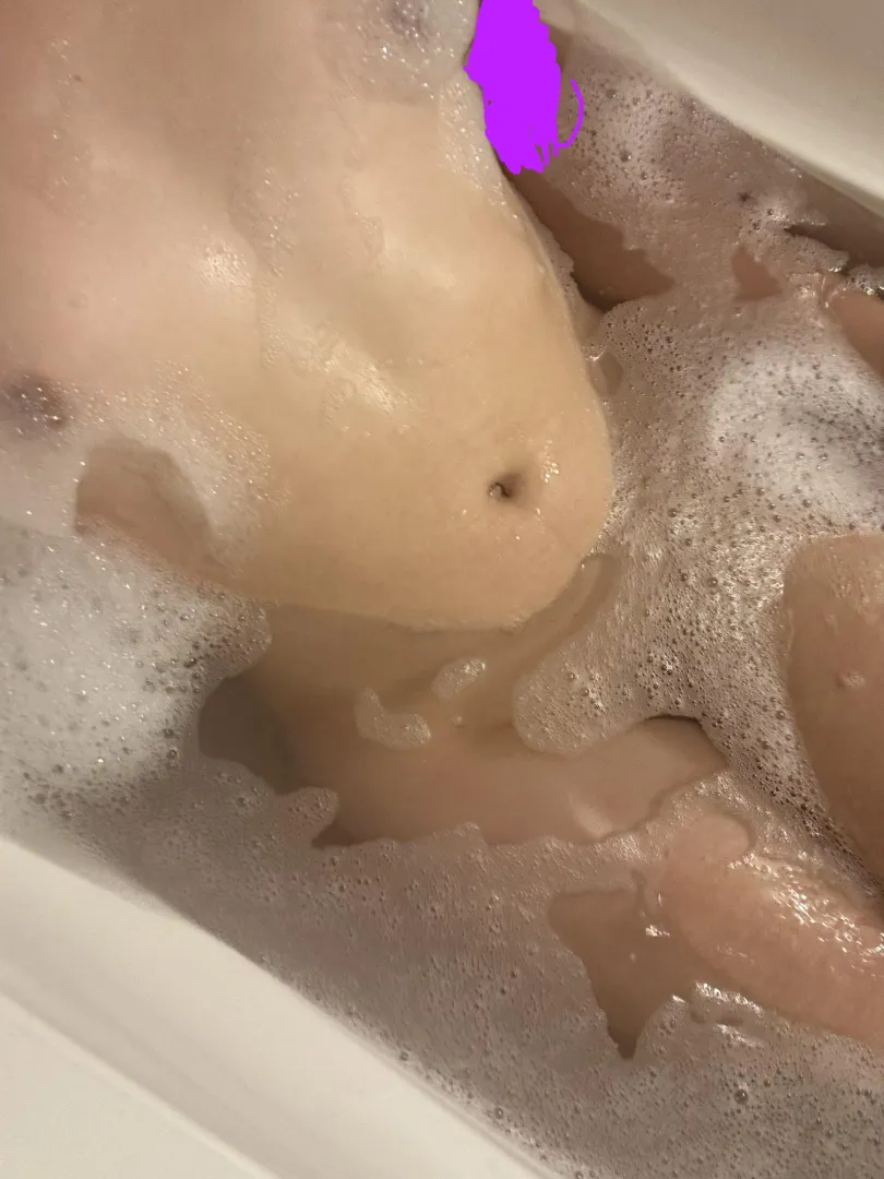 Bath time :P posted by cheekirawr