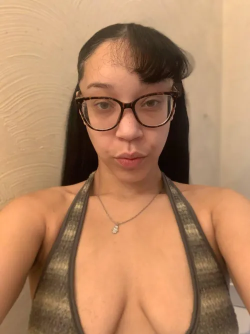 Be a good boy and let me ride you.  by delphiraexo