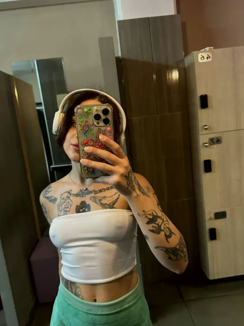 Be focus and tel me what you think about my abs, dont be distracted with my pointed nipples posted by PopGirlFan