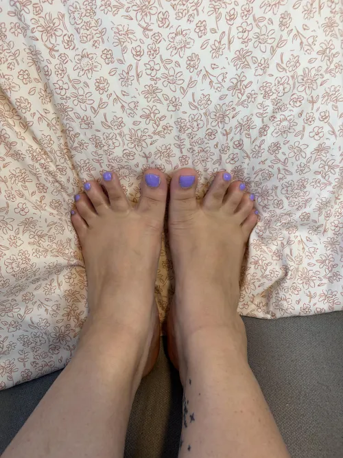 Be honest… are you gonna sniff your pillow after my feet have been on it?? by GoddessKiarra