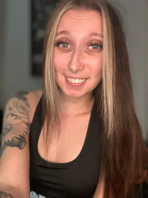 Be honest but drop your age if you liked my pic by briaronlyxo