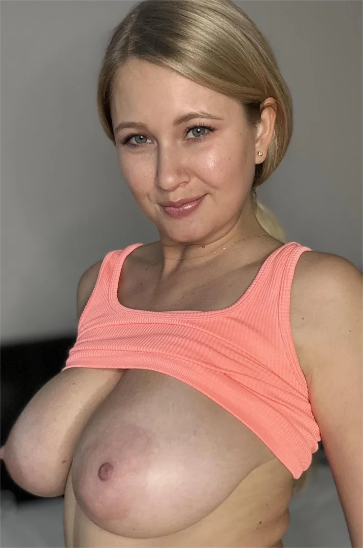 Be honest, do saggy tits arouse you? posted by MuffinInBloom