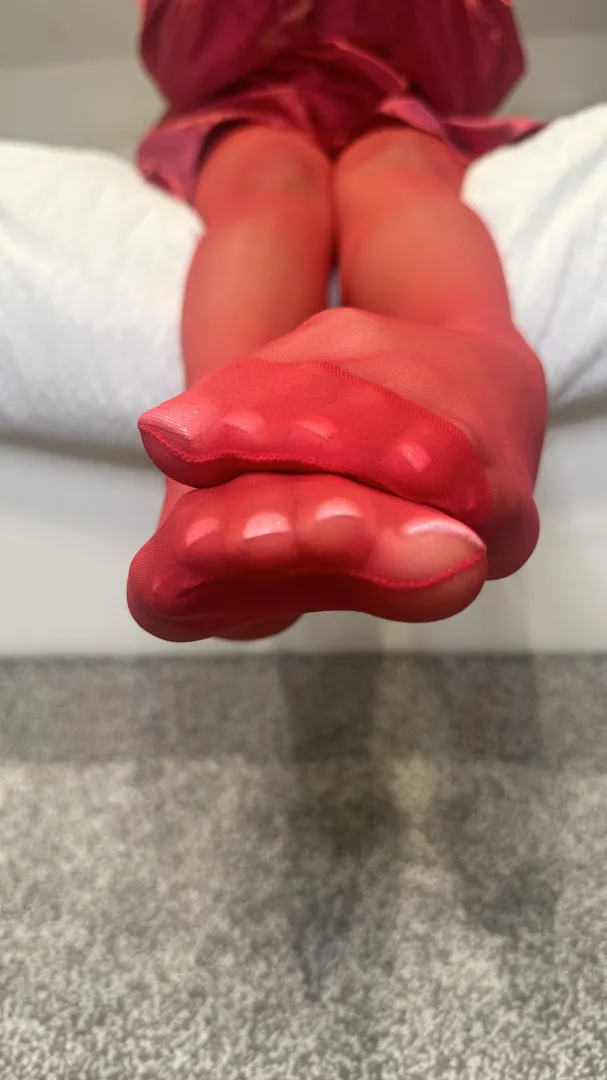 Be honest… how long did you stare? posted by thatsmelola