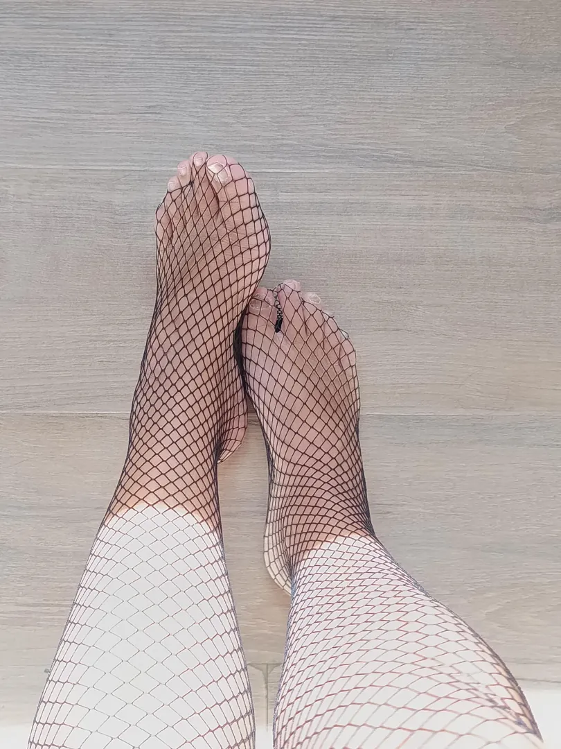 Be honest... Would you be brave enoght to ask me to take these socks off and let you admire my feet? posted by MoonInControl