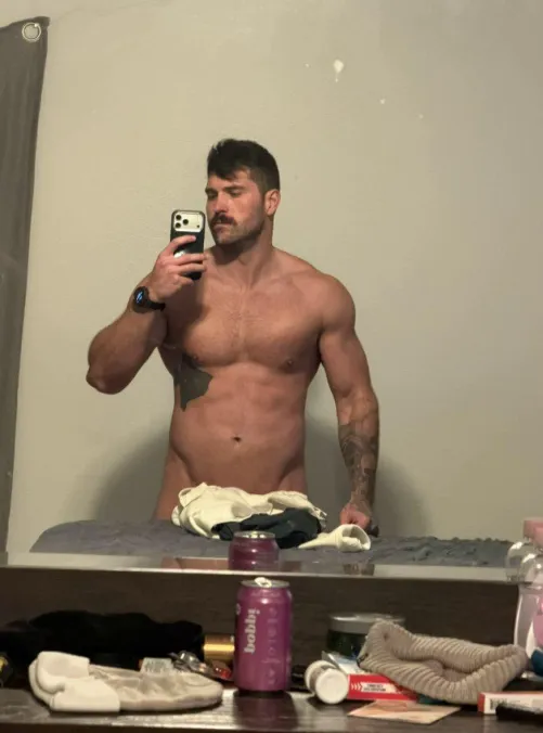 Be honest, would you come closer or pretend you didn’t see me by jellyscream