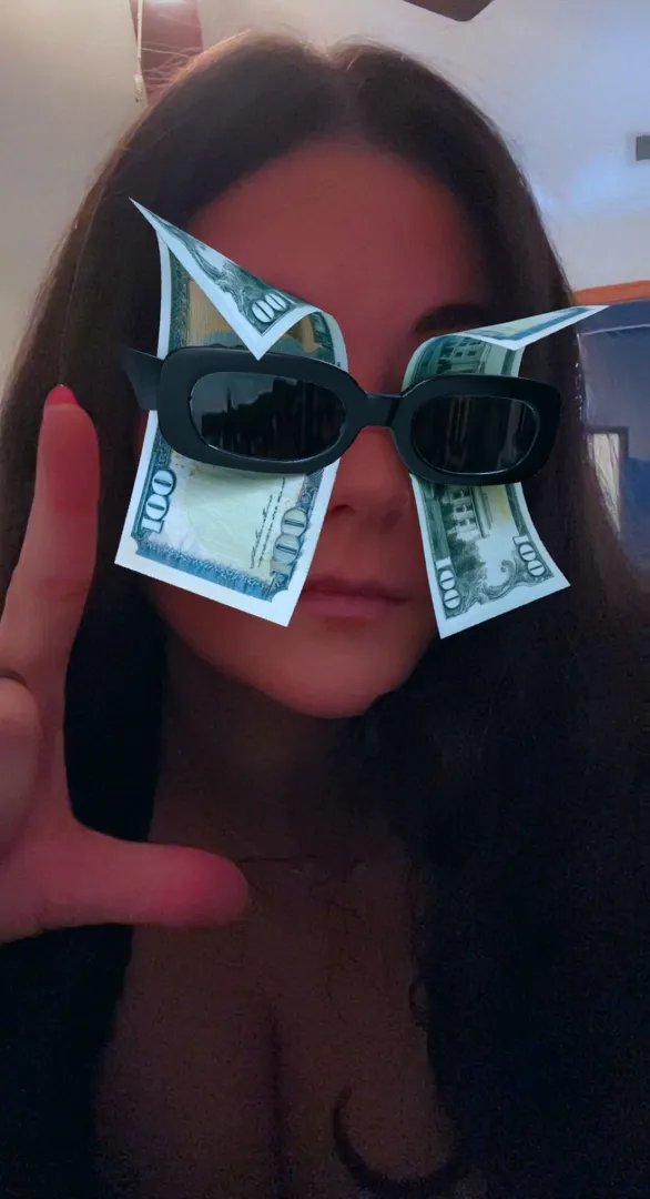 Be smart enough to hand it all over to me posted by sexykitten421