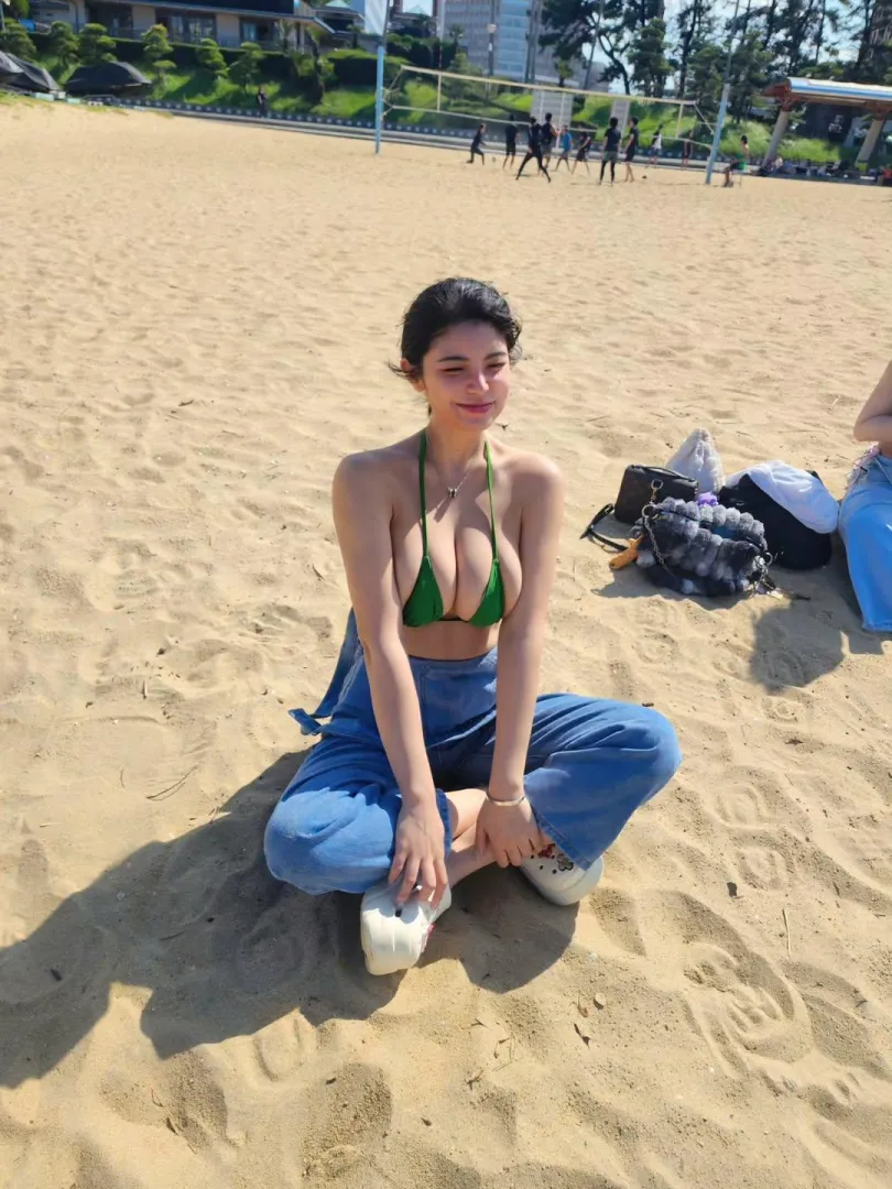 beach day posted by figurephilosopher