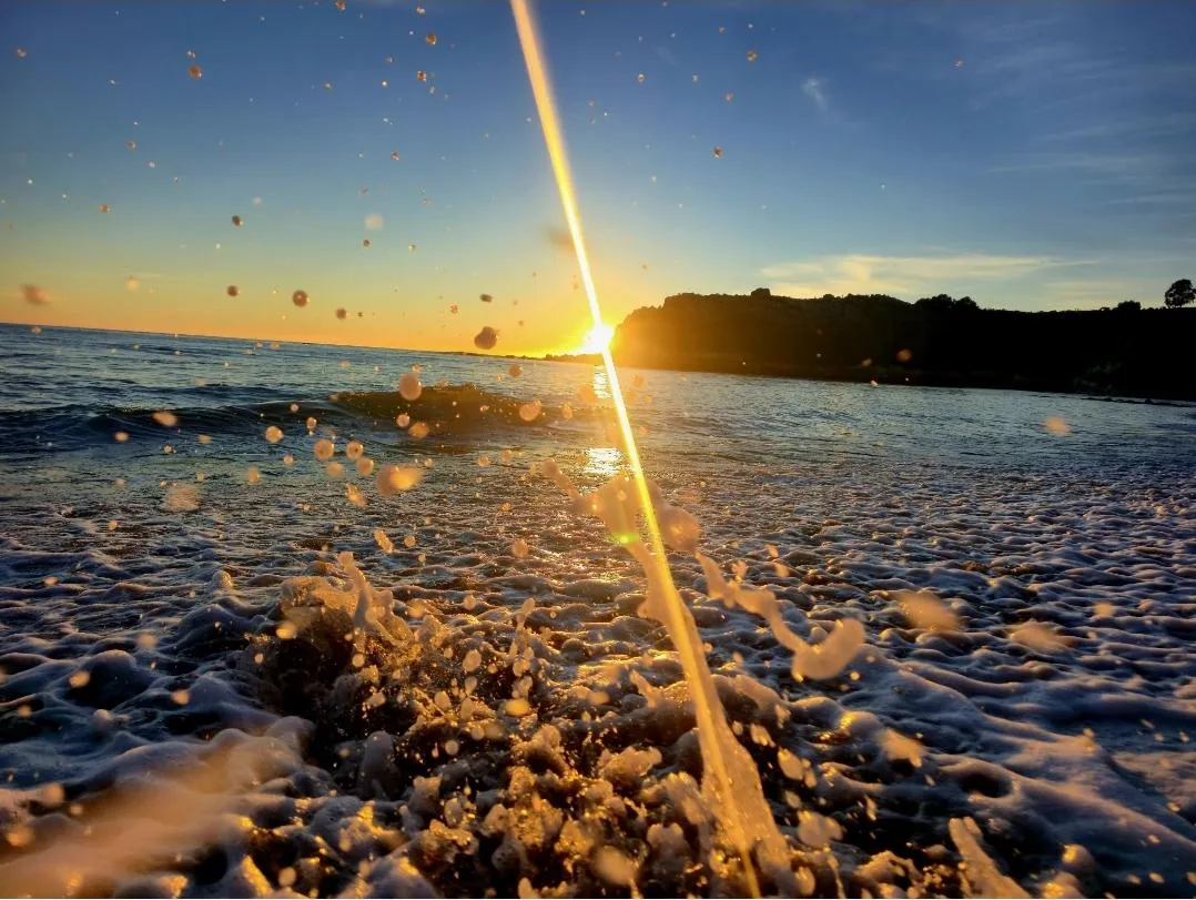 Beautiful Sunset Last Night posted by Few_Drag_3190