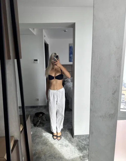 Been a filthy little girl today :) by mintsighh