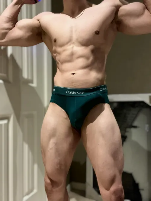 Been squatting 235. I can crush u by Catiporadon