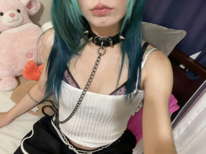 been ties to the bedpost since hours, please come use my hymen by seenkun