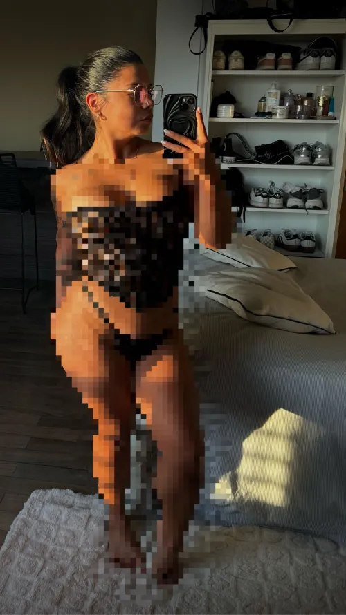 Beg me to see everything by bubblex_kiki