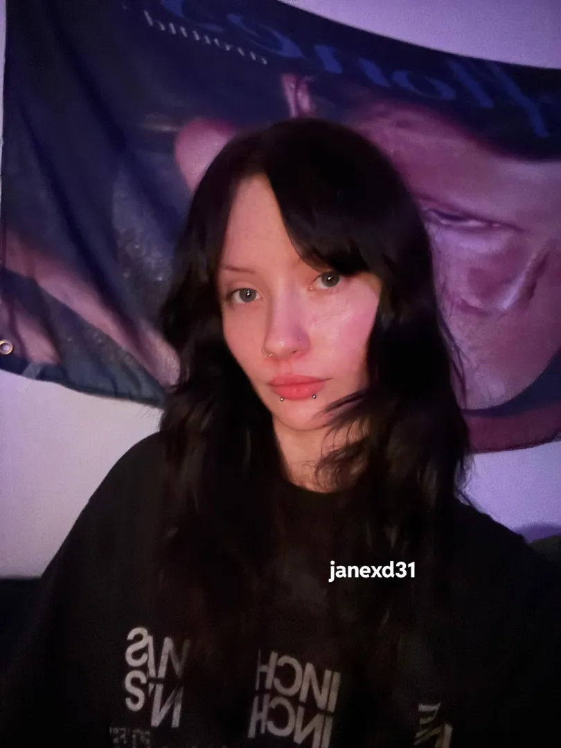 beg me to send! posted by janexd31