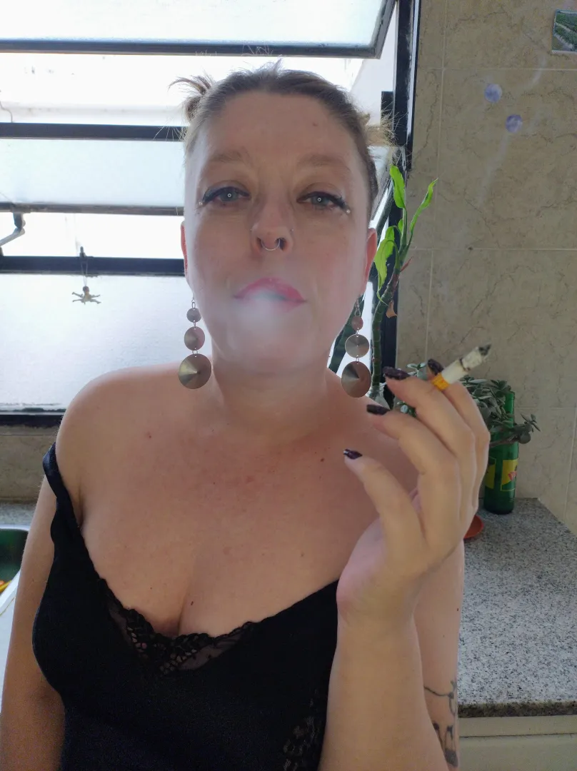 Behind the smoke, the favorite lipstick posted by LanaSweetb