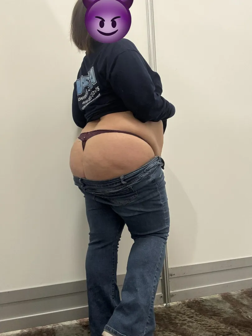 Being naughty onsite posted by Emeraldjewelz5