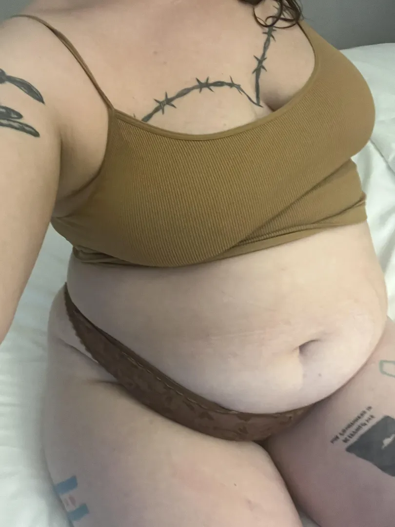 belly praise >>>>> posted by fataudreyhorne