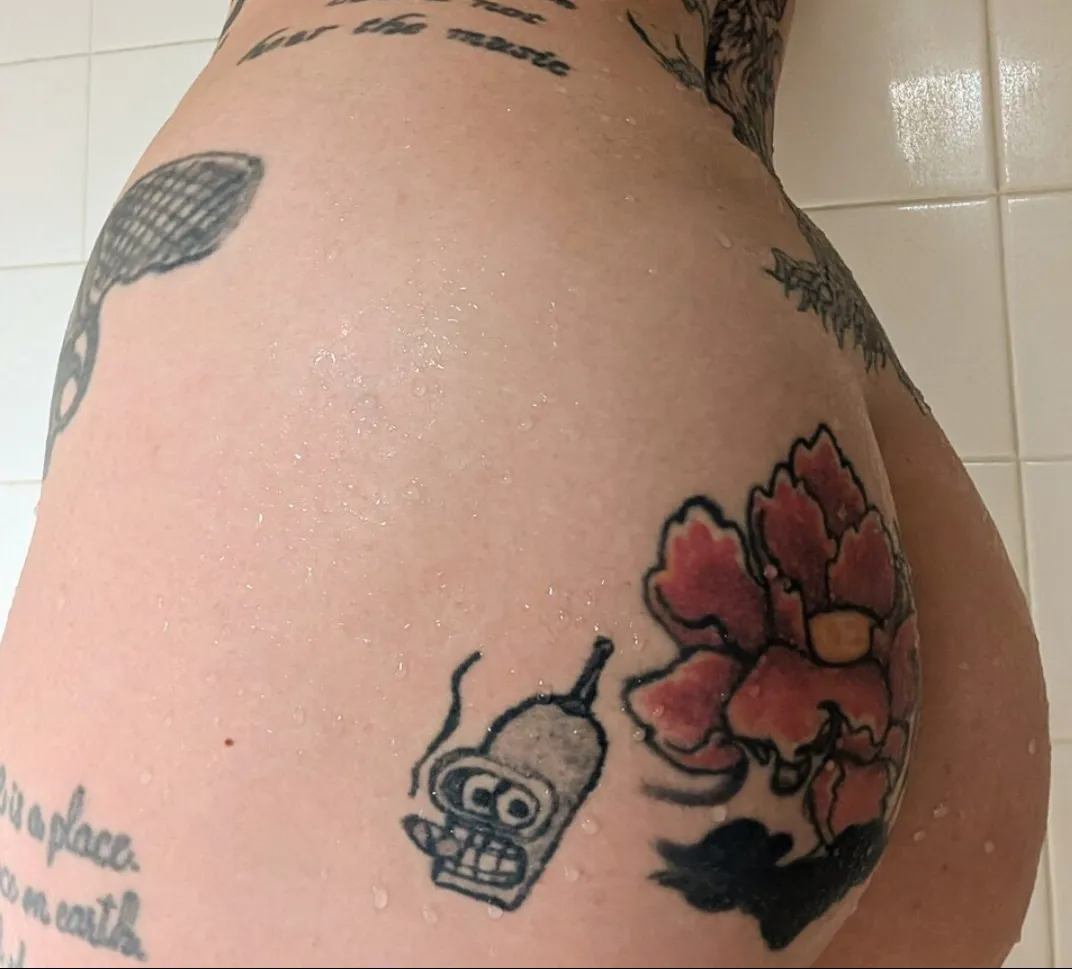 Bender  posted by _Autumn_Haze