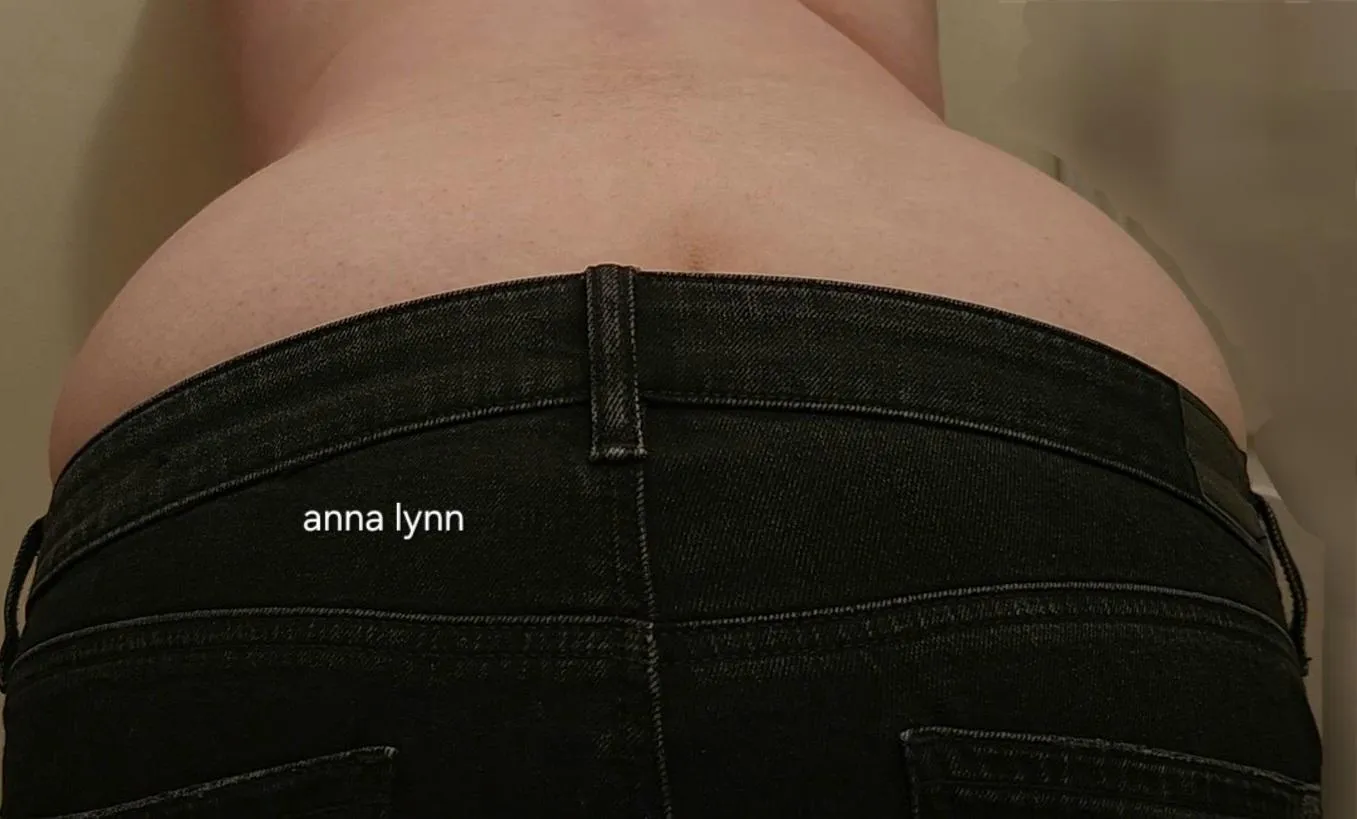 bent over and ready for spankings posted by anna_1ynn