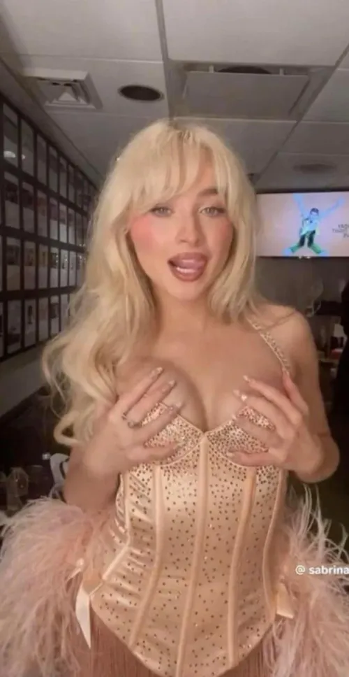 Best cleavage around  by G00N_Budd