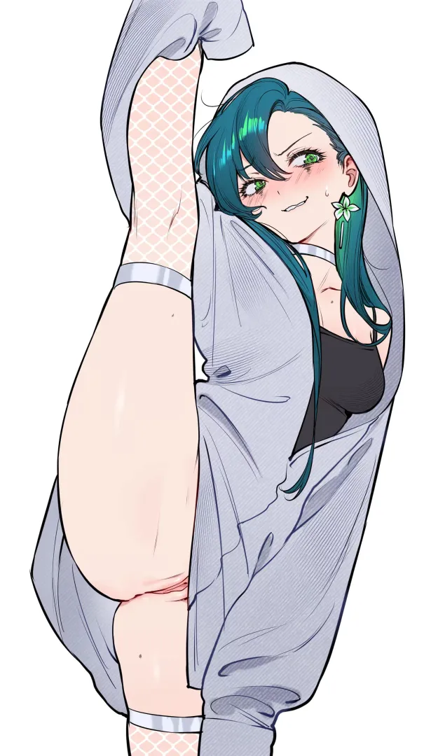 Best part about wearing a long hoodie? No one knows there's nothing under (Qiandaiyiyu) posted by Lynnopia