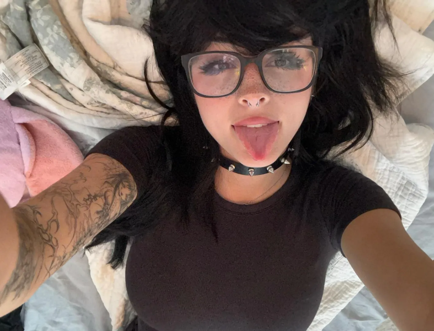 bet u wish this tongue was on u rn, huh? posted by Julzzzesss