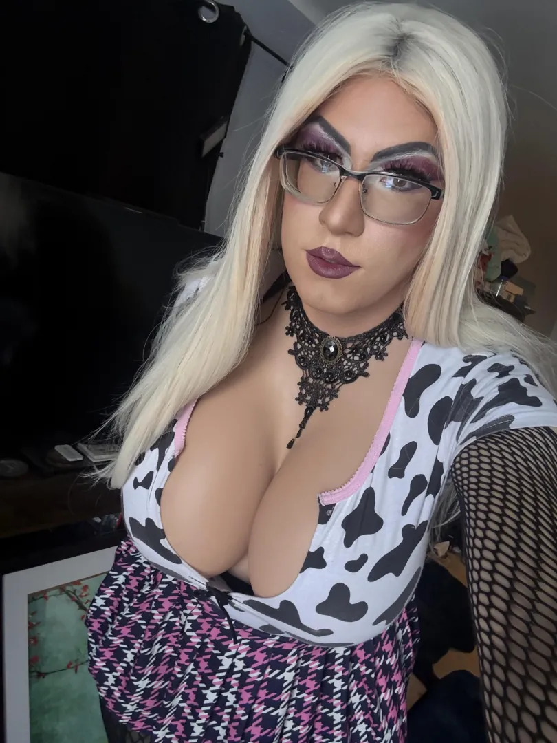 Bet you can’t figure out my fav position  posted by 1nghtinparis