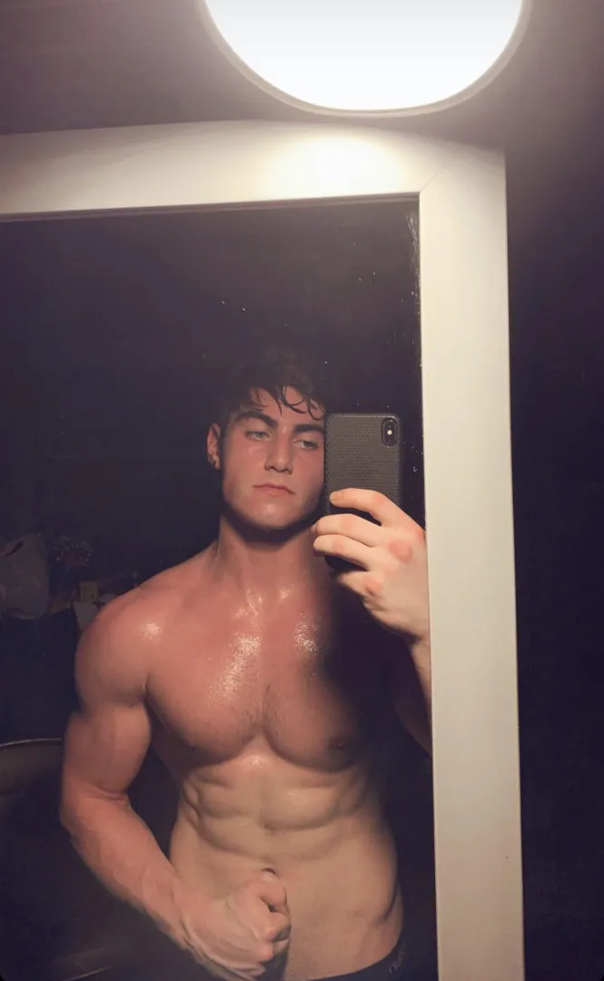 Beta bitch cocky bro 24 for cocky alpha bro to pump that load into me...  you be 18-35 posted by DylanBro12345