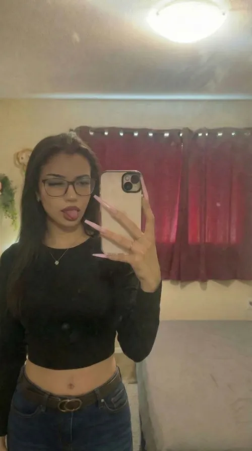 Better nails = better subby  last one couldn't afford these ones, I'll still keep him as a coffee mule though ☕ by emo_emi_