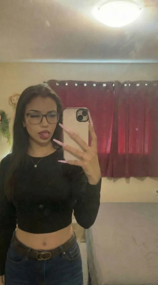 Better nails = better subby  last one couldn't afford these ones, I'll still keep him as a coffee mule though ☕ posted by emo_emi_