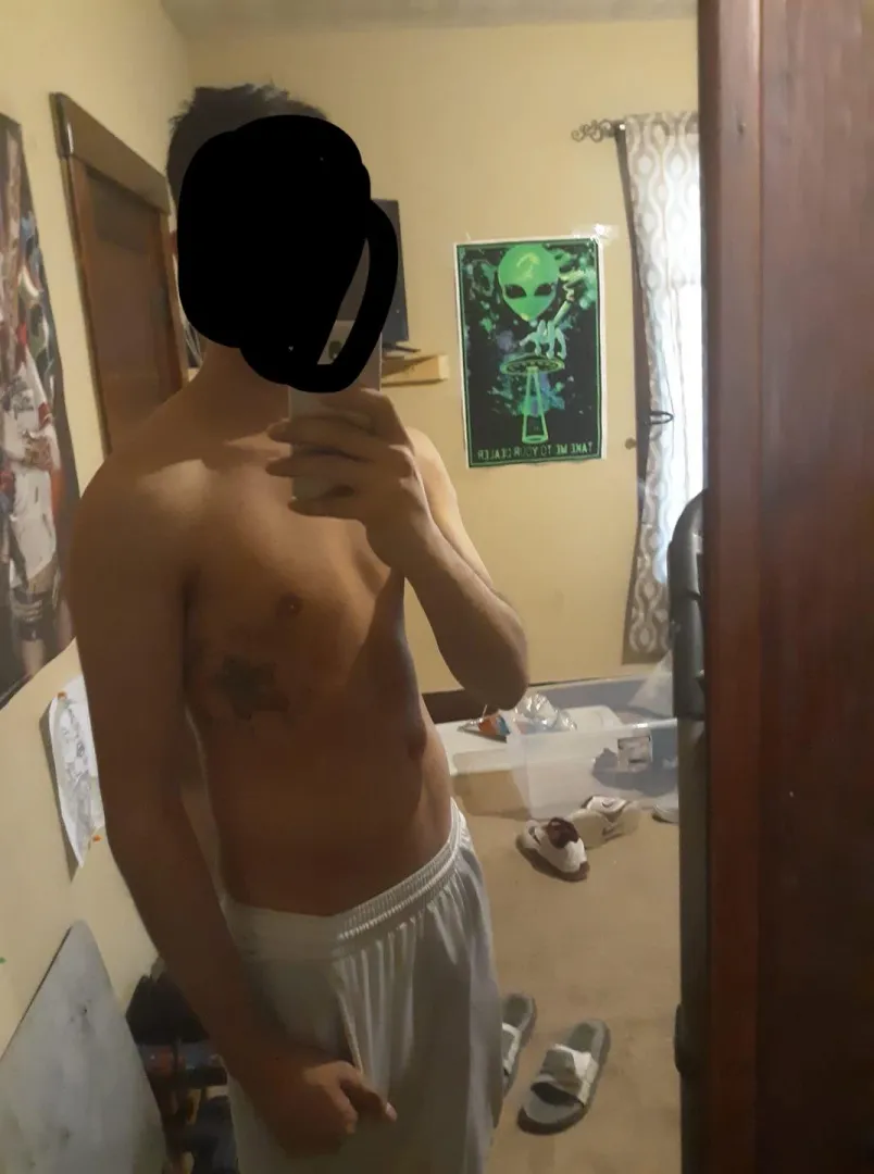 Bi 28 male looking for Mf/m/f posted by OriginalManager8825