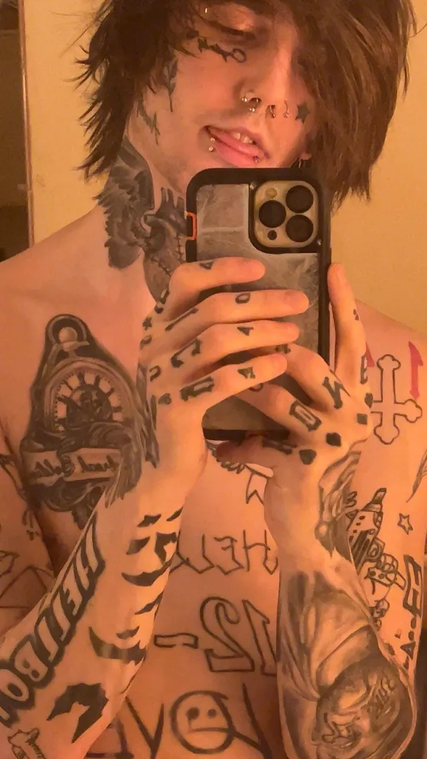 Bi asf  posted by Glass_Masterpiece_80