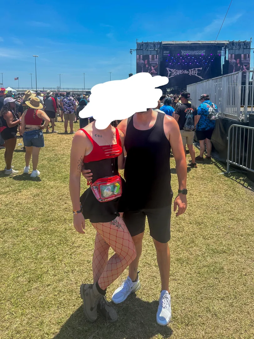 Bi MF couple thinking about coming tonight! Anybody gonna be there? posted by Particular_Ad_797