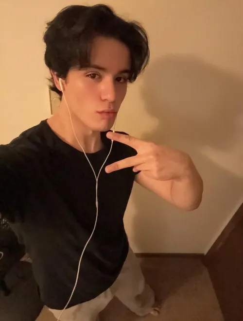 bi top looking for bottom long term also verbal kmariah970 by Time-Assumption4499